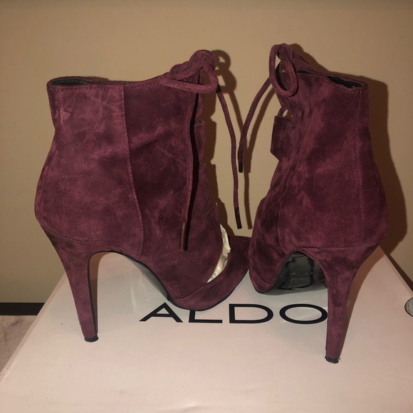 Aldo; suede lace-up bootie; very nice, classy and comfortable; very soft - Picture 14 of 15
